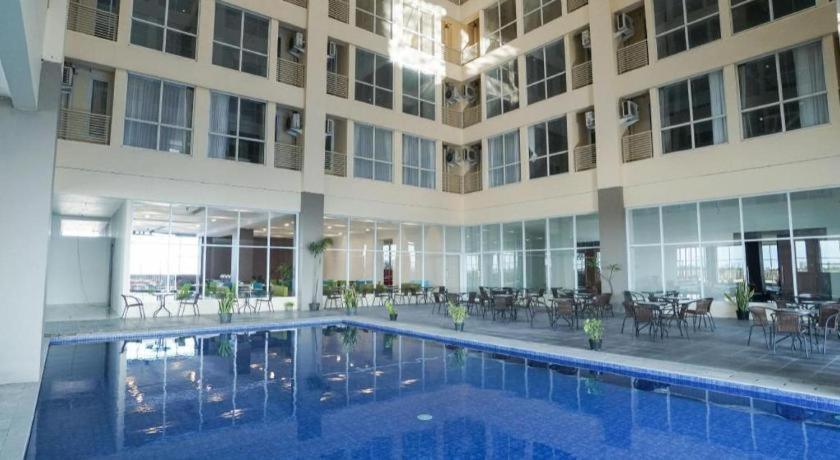 My Tower Hotel Surabaja Zewnętrze zdjęcie
