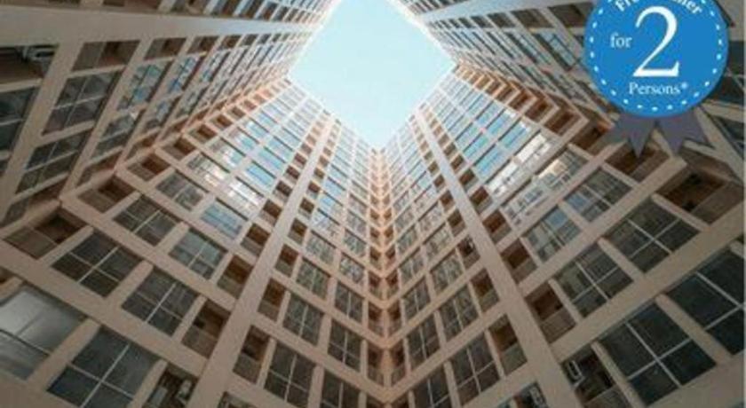 My Tower Hotel Surabaja Zewnętrze zdjęcie