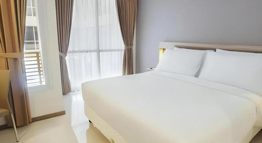 My Tower Hotel Surabaja Zewnętrze zdjęcie